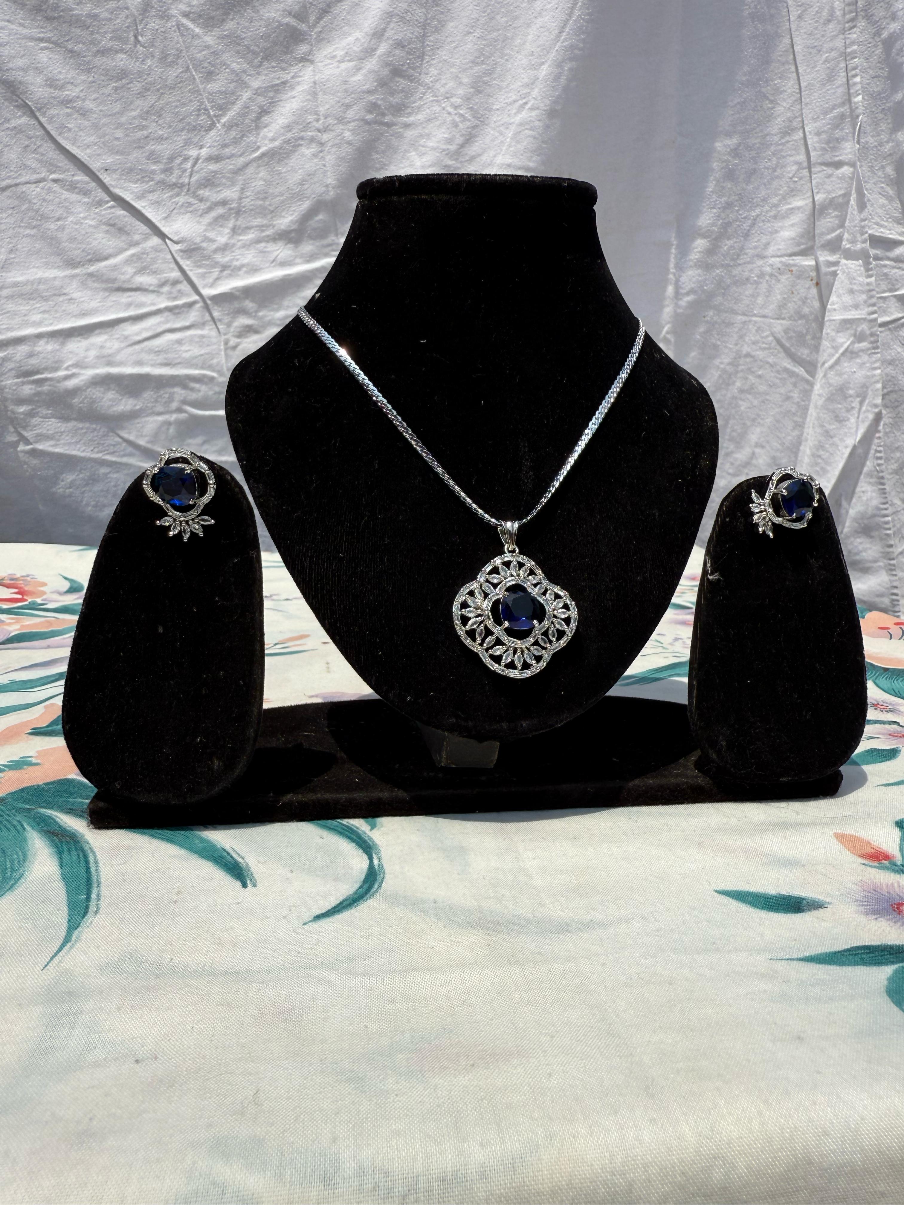Silver Chain Dark Blue Stone necklaces