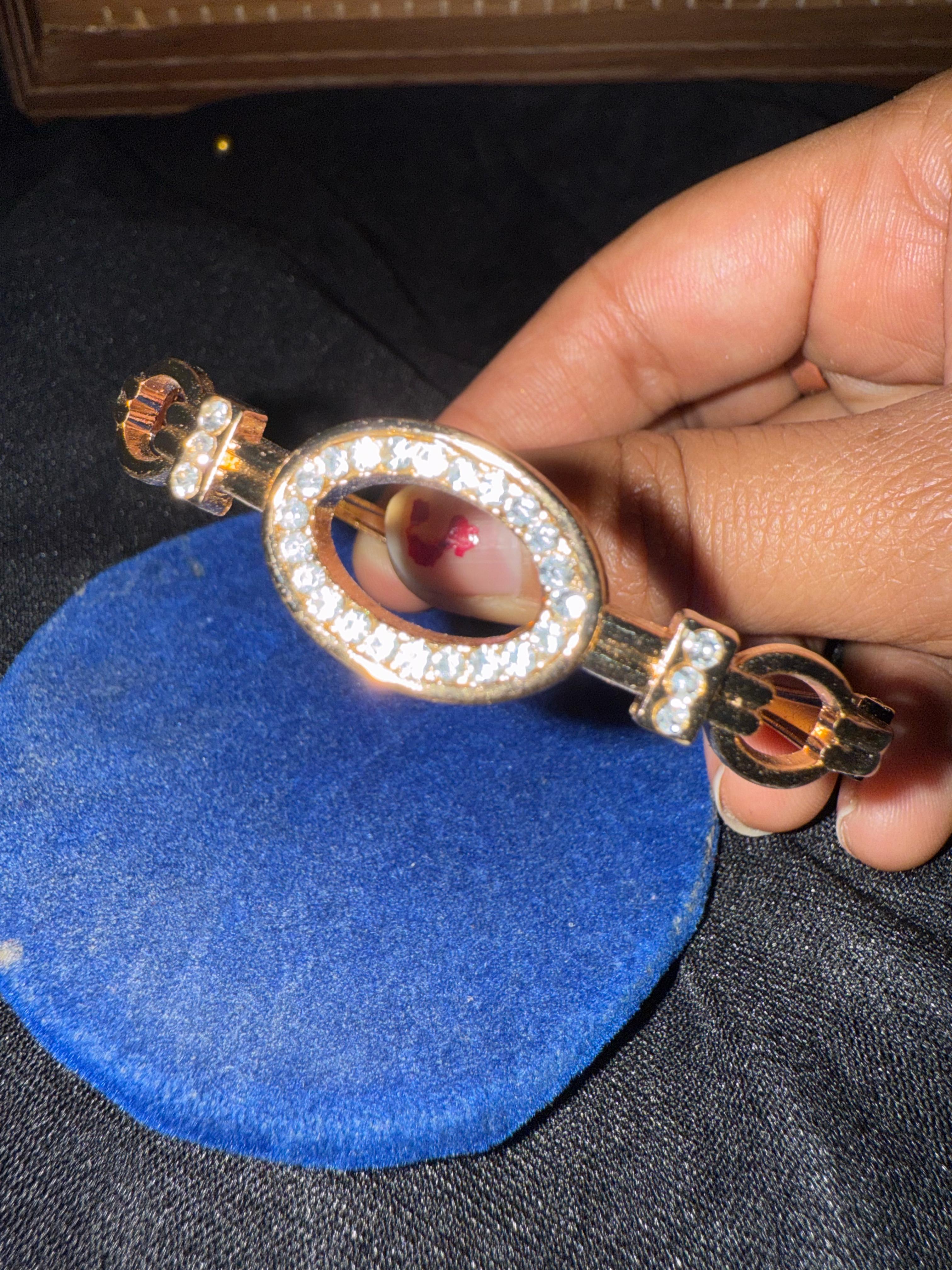 Elegant Artificial Gold Bracelet with unique design