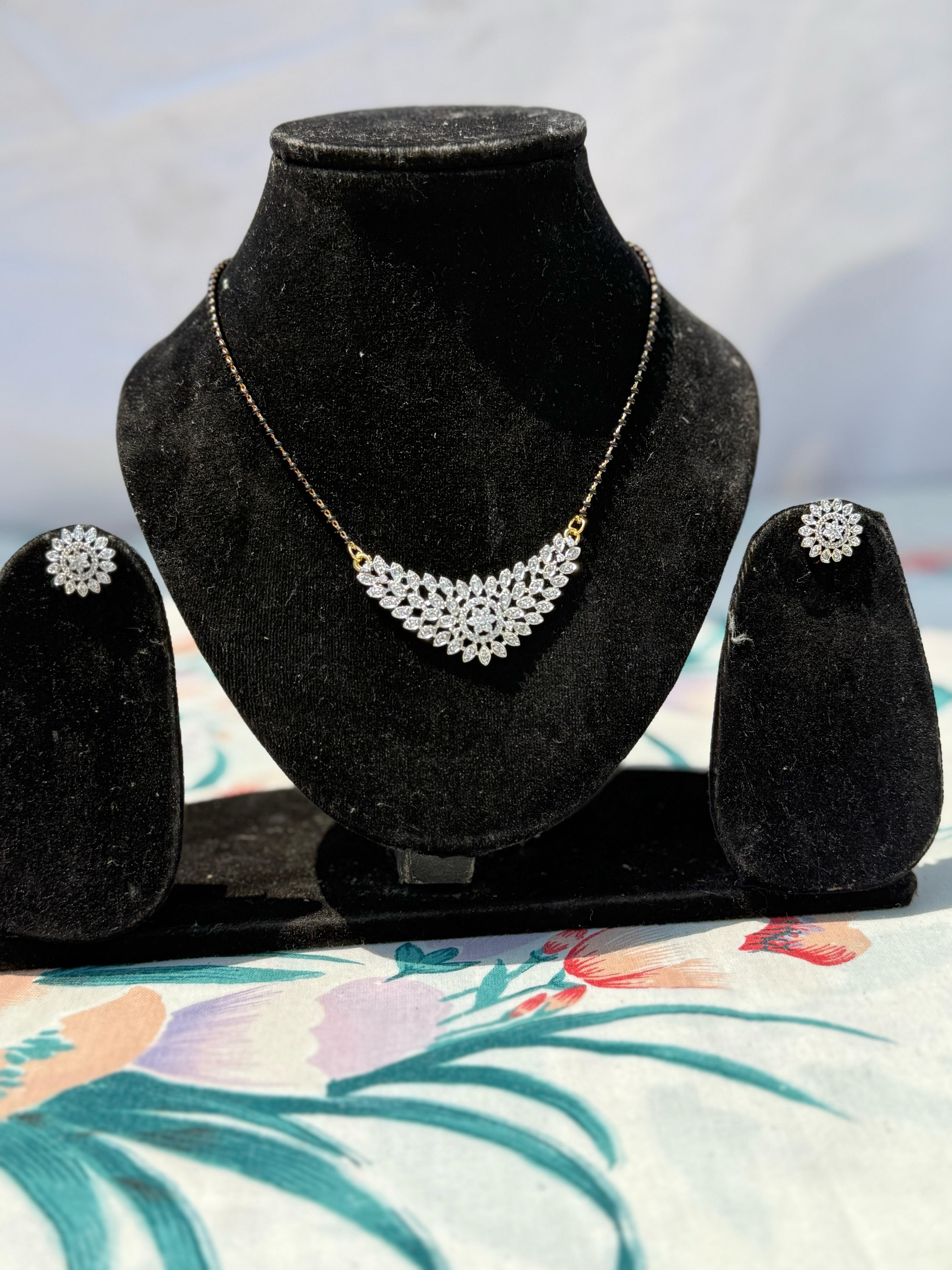 Sparkling Diamond Floral Necklace Set